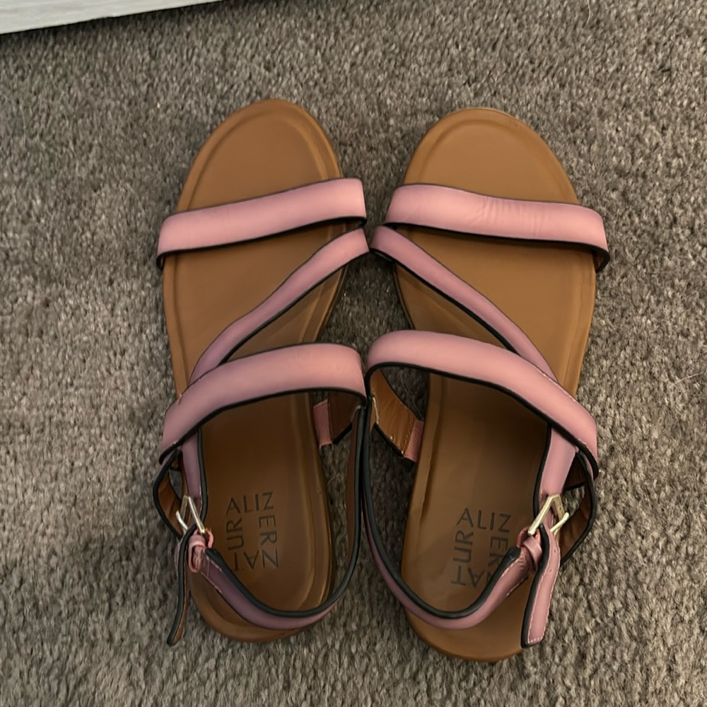 Naturalizer sandals with dark pink straps, size 8.5